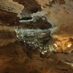 Golden Depths – Underground World